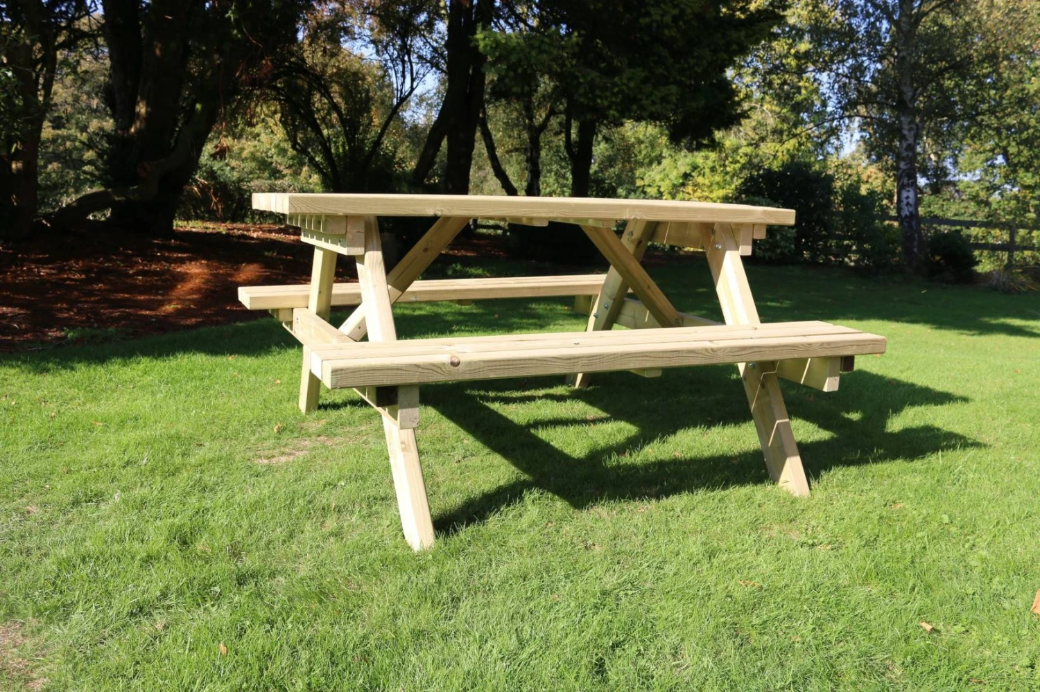 Churnet Valley Deluxe Picnic Table 1.5m 5 Churnet Valley Deluxe Picnic Table 1.5m - Image 3